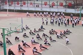 德州扑克高手聪明在生活（德州扑克高手的生活智慧）